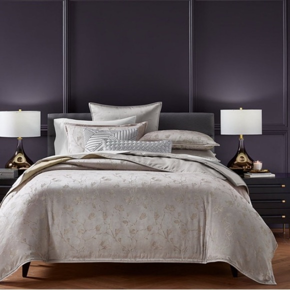 Hotel Collection Sakura Blossom Greylac Comforter Set, King. NIP - Picture 1 of 5